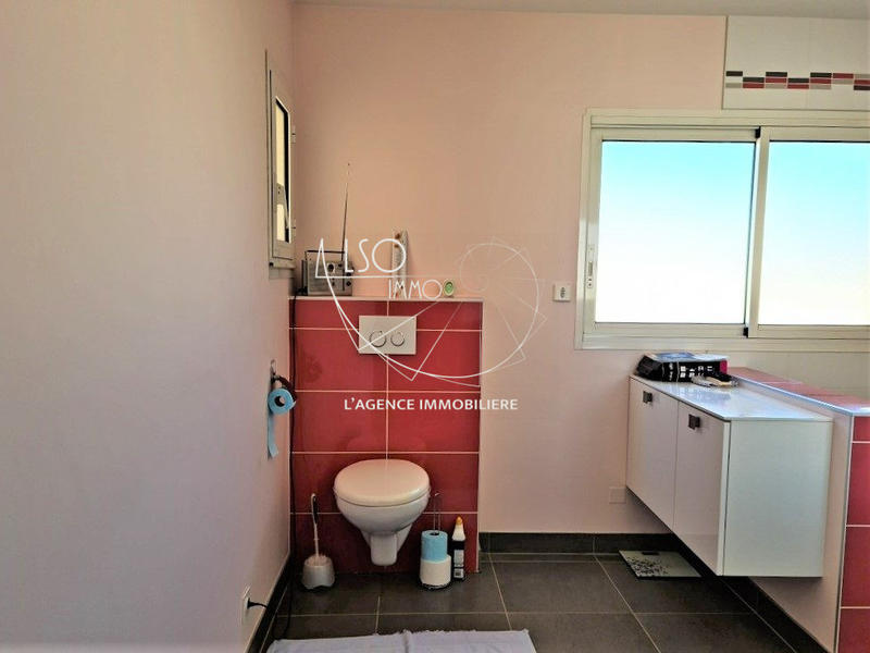 Villa - 207 m² - 6 pièces