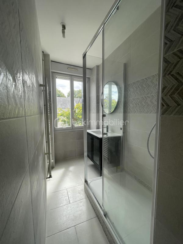 Appartement - 81 m² - 2 pièces