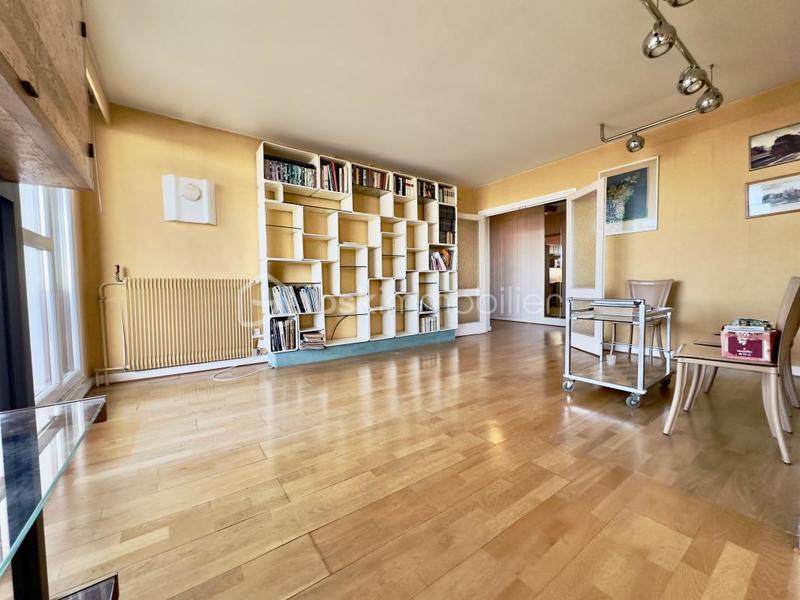 Appartement - 97 m² - 5 pièces