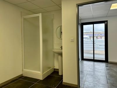 Local commercial - 82 m²