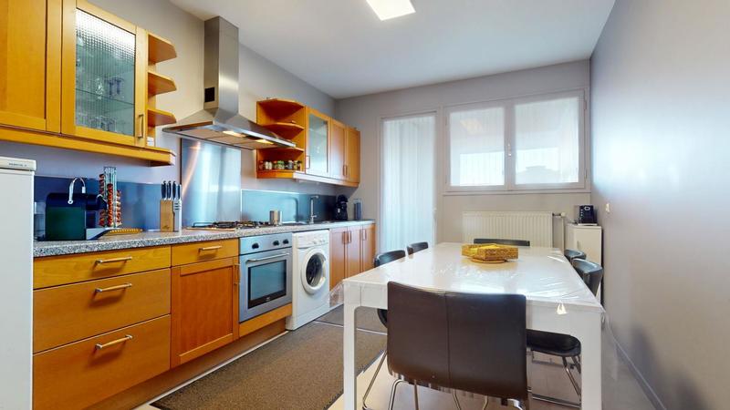 Appartement - 75 m² - 3 pièces