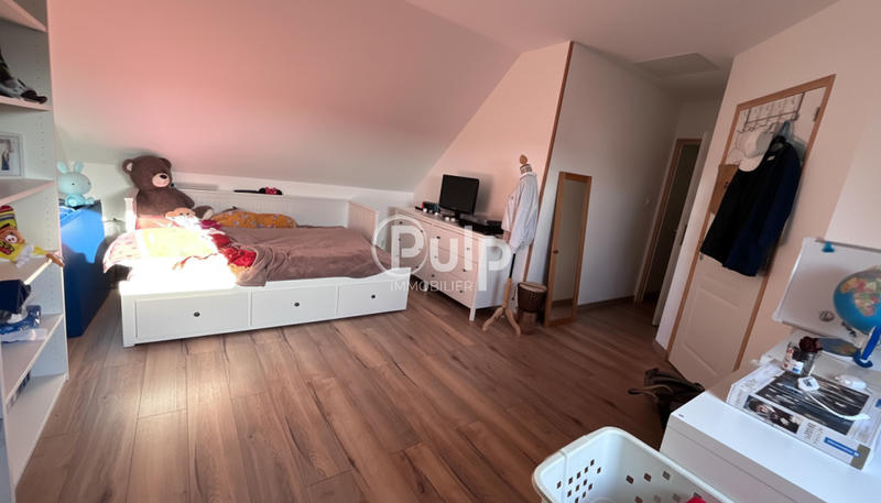 Pavillon - 146 m² - 6 pièces