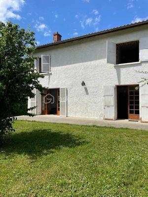 Maison ancienne - 231 m² - 7 pièces