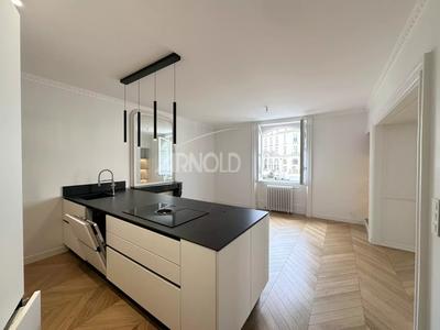 Appartement - 128 m² - 5 pièces