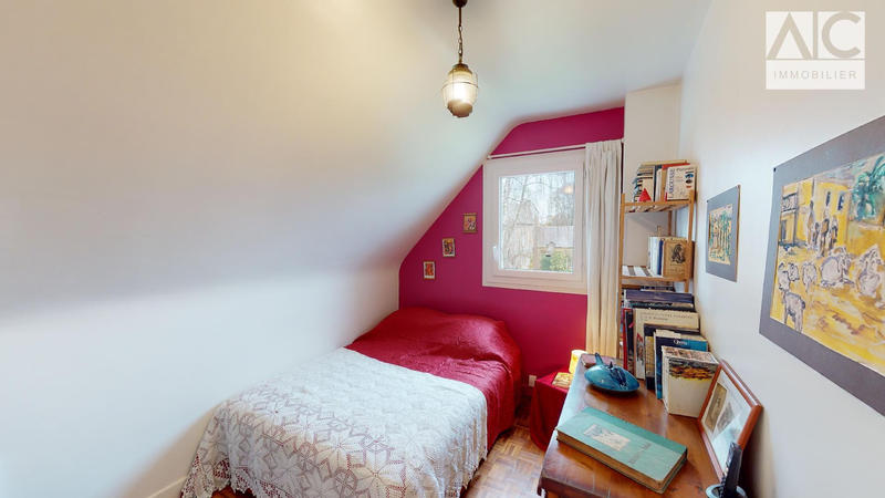 Maison - 105 m² - 5 pièces