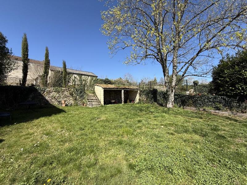 Maison - 287 m² - 12 pièces