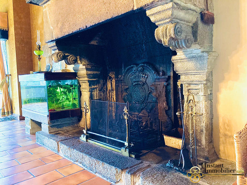 Maison - 206 m² - 8 pièces