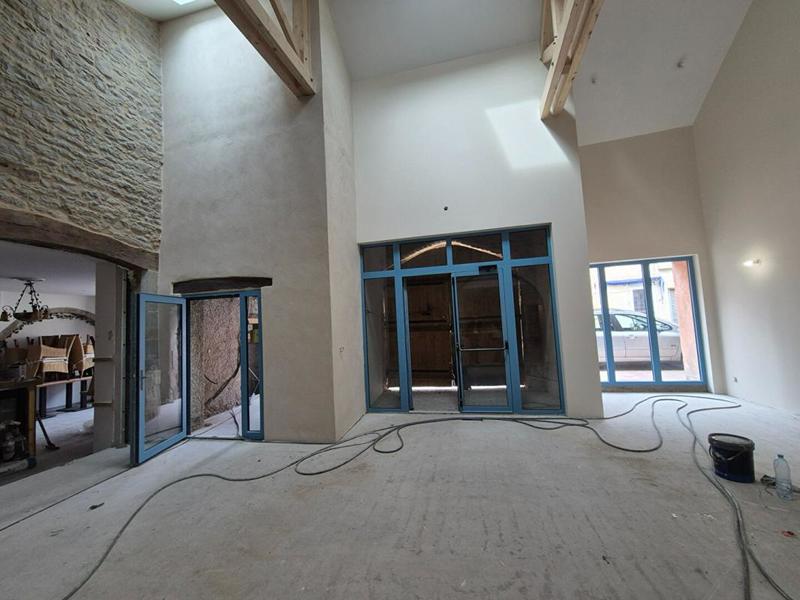 Local d'activité / Entrepôt - 180 m²