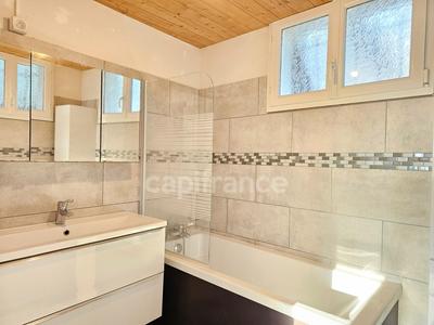 Maison de village - 140 m² - 4 pièces