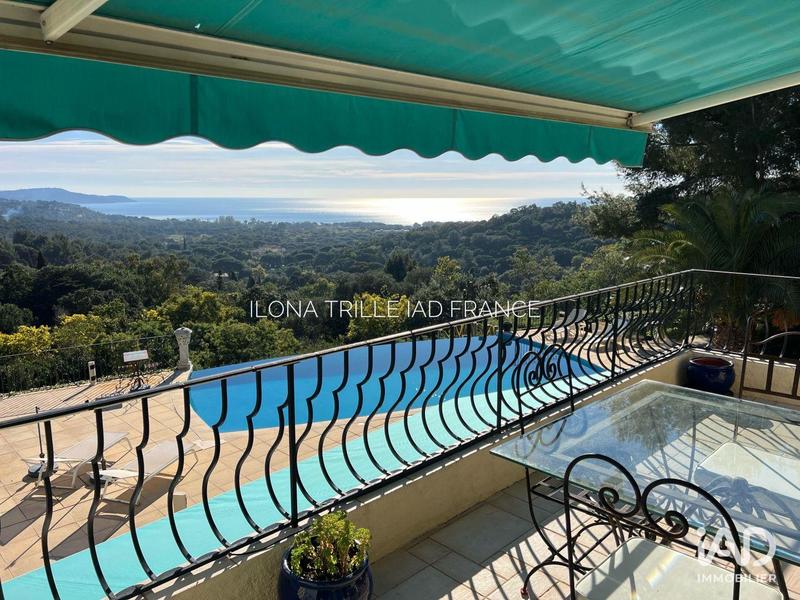 Maison - 206 m² - 5 pièces