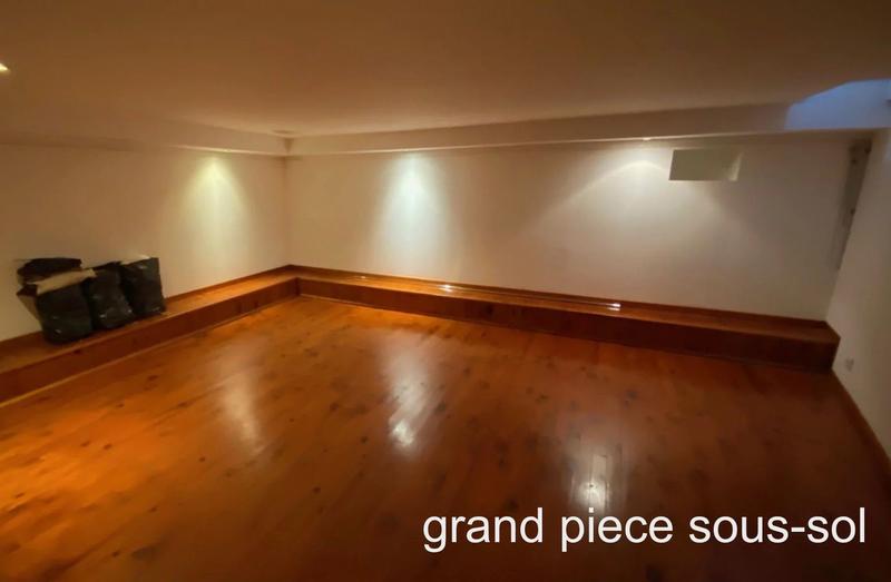 Fonds de commerce - Local commercial - 113 m²