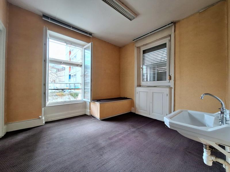 Appartement - 88 m² - 5 pièces