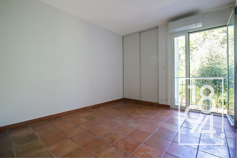 Maison - 197 m² - 5 pièces