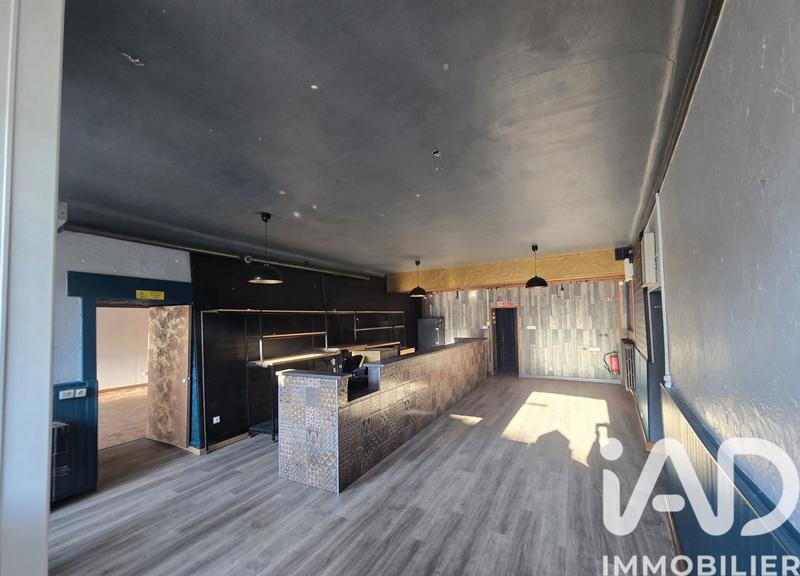 Maison - 435 m² - 4 pièces