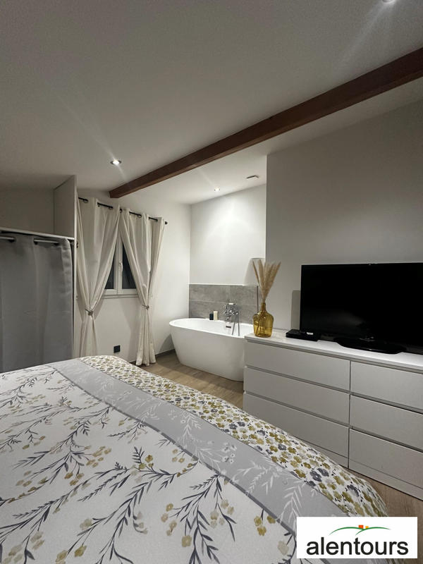 Maison - 92 m² - 5 pièces