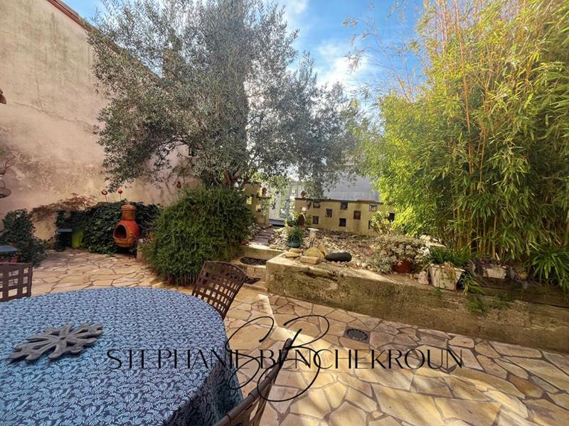 Maison - 180 m² - 5 pièces