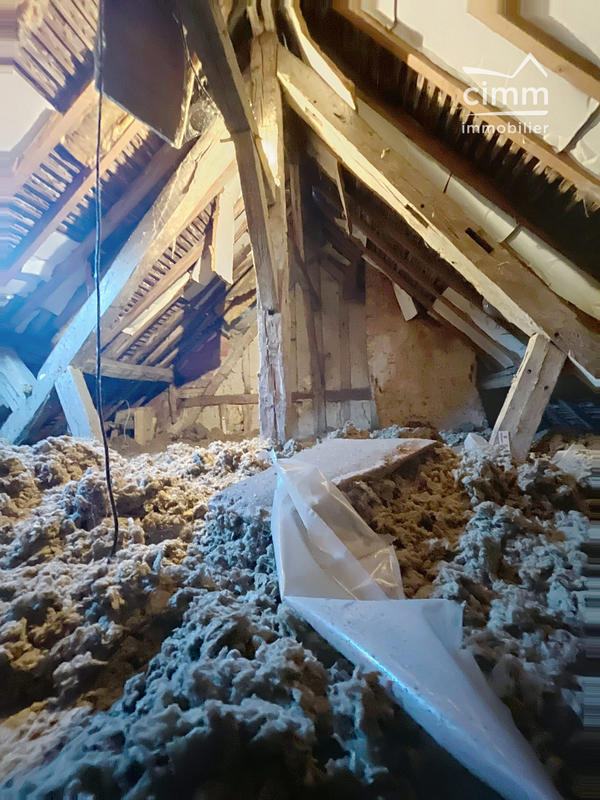 Maison traditionnelle - 159 m² - 4 pièces