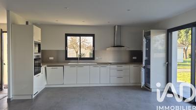 Maison - 96 m² - 5 pièces