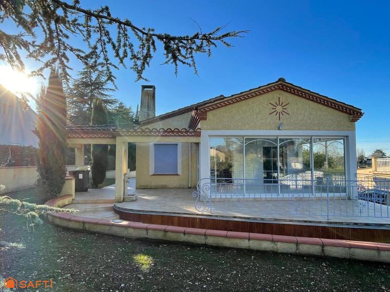 Maison - 262 m² - 11 pièces