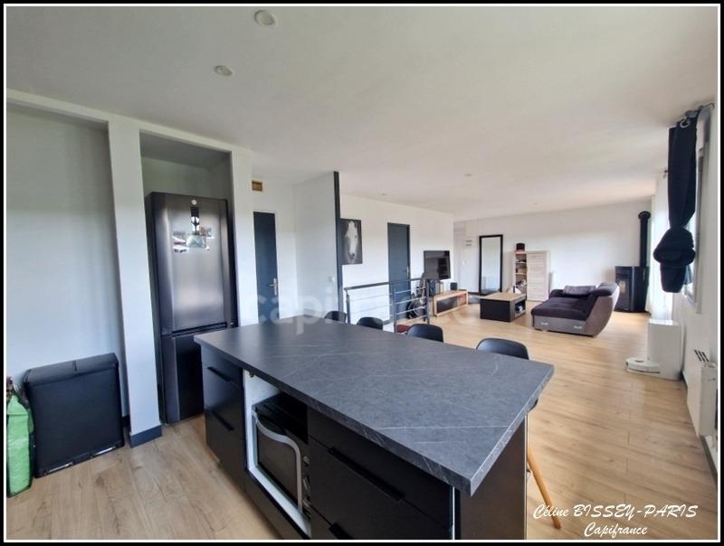 Maison - 103 m² - 4 pièces