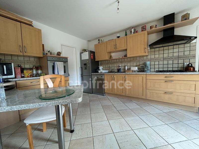 Maison - 170 m² - 10 pièces