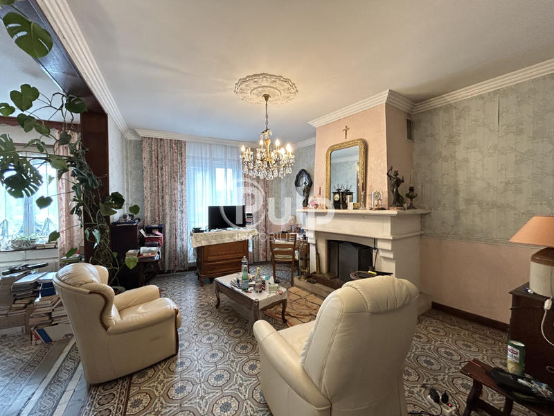 Maison de village - 215 m² - 8 pièces