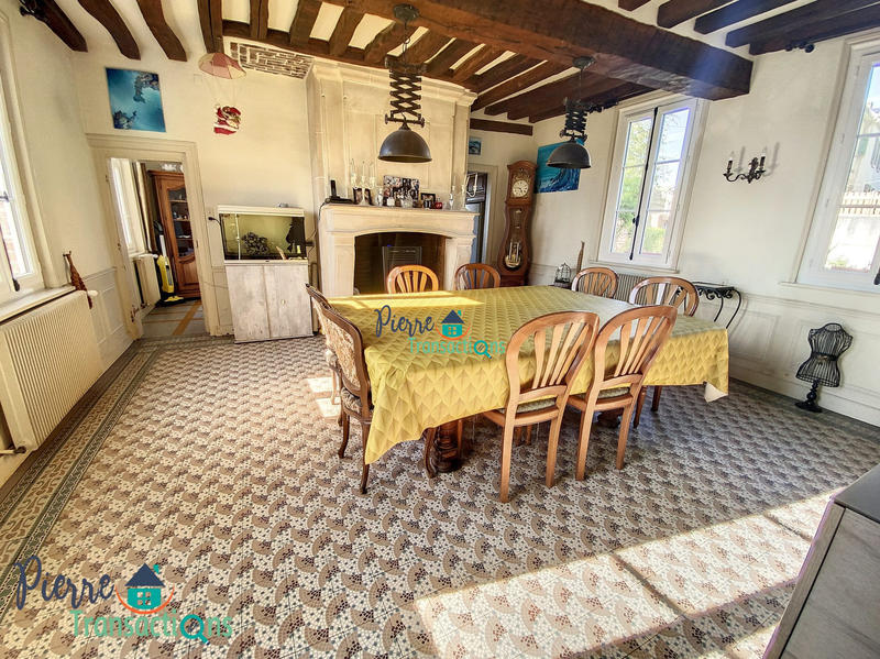 Maison - 145 m² - 5 pièces