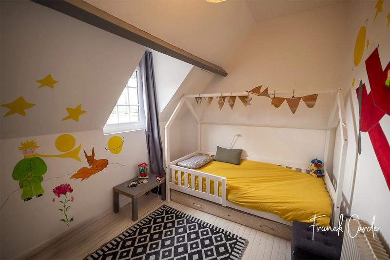 Maison - 280 m² - 11 pièces