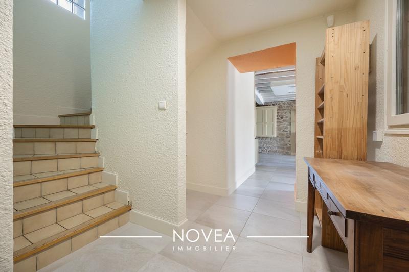 Maison ancienne - 210 m² - 5 pièces