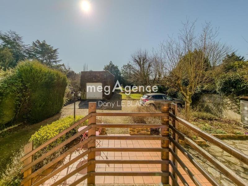 Maison - 180 m² - 7 pièces