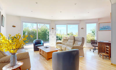 Maison - 145 m² - 6 pièces