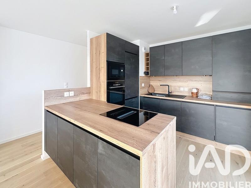 Appartement - 83 m² - 4 pièces