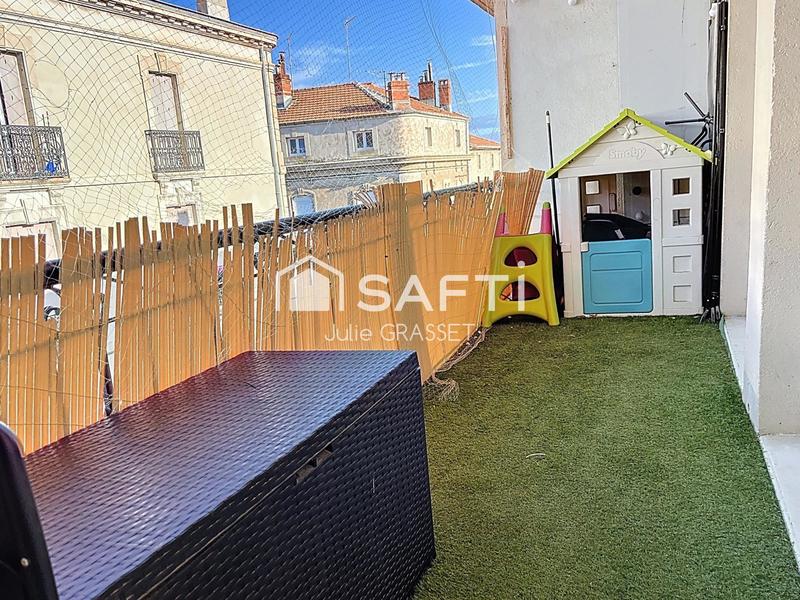 Appartement - 90 m² - 4 pièces