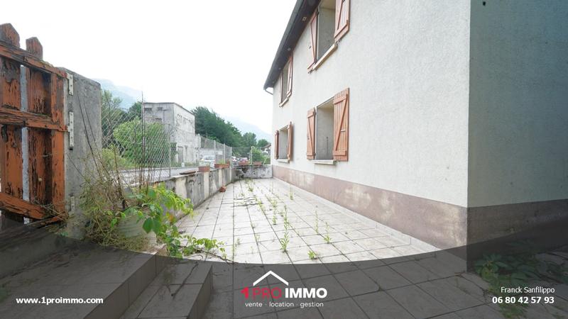 Maison - 140 m² - 6 pièces