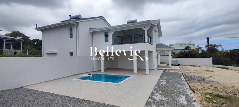 Maison - 115 m² - 4 pièces