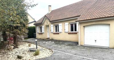 Maison - 94 m² - 4 pièces