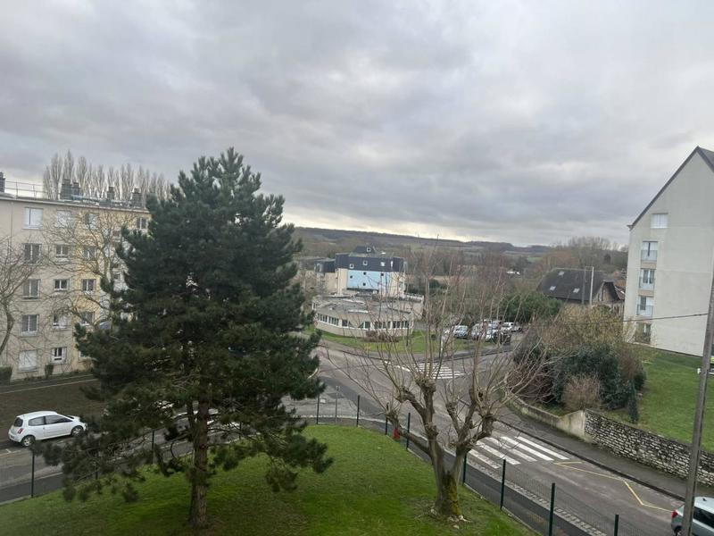 Appartement - 77 m² - 5 pièces