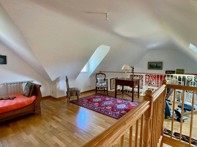 Maison - 158 m² - 7 pièces