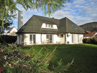 Maison - 175 m² - 6 pièces