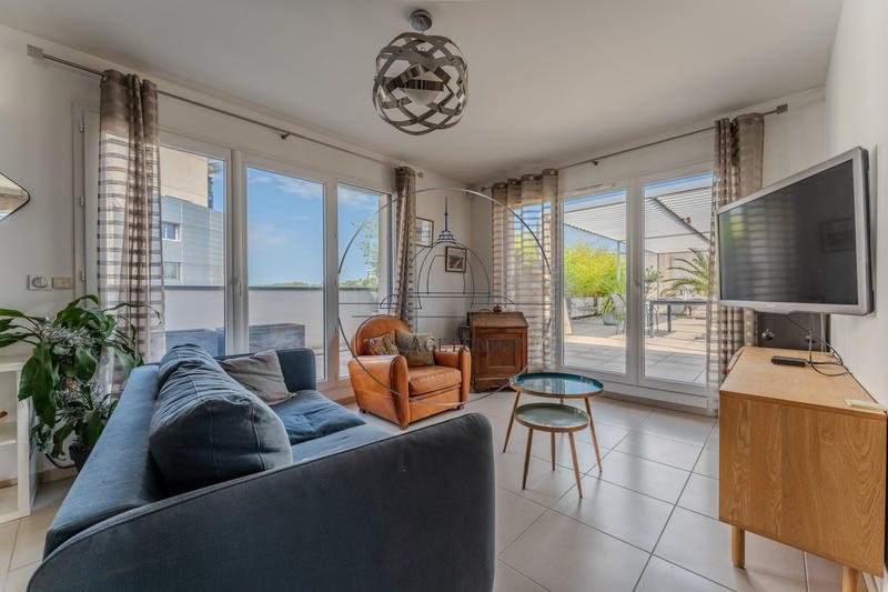 Appartement - 80 m² - 3 pièces