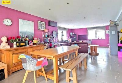 Maison - 225 m² - 8 pièces