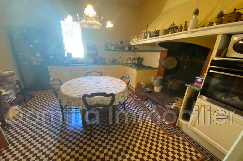 Propriété - 270 m²