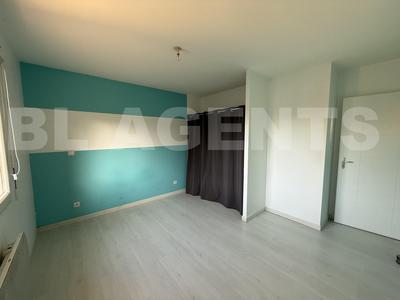 Maison traditionnelle - 101 m² - 6 pièces