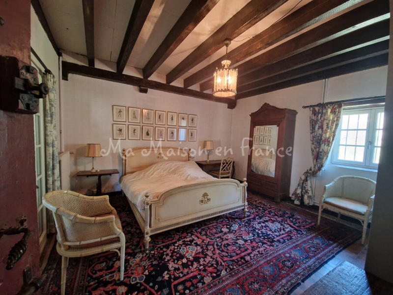 Château - 395 m² - 12 pièces