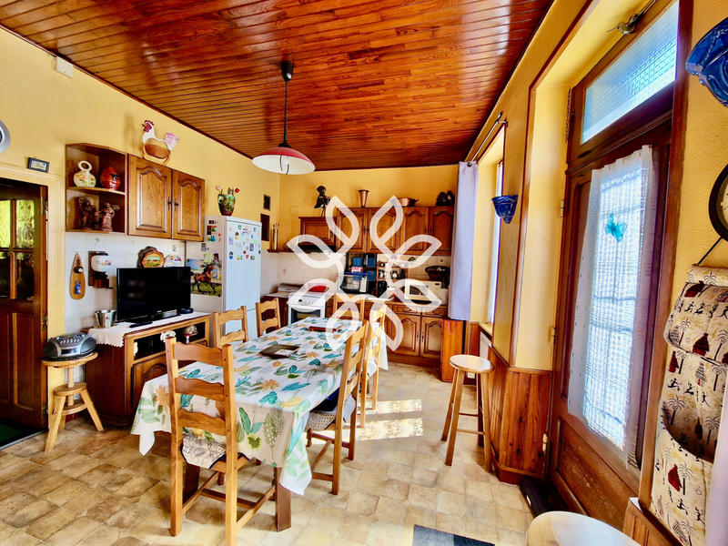 Maison - 98 m² - 6 pièces