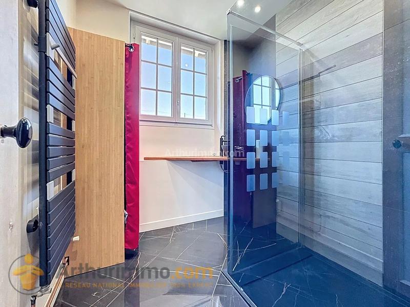 Maison - 92 m² - 5 pièces