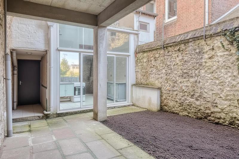 Maison - 238 m² - 11 pièces