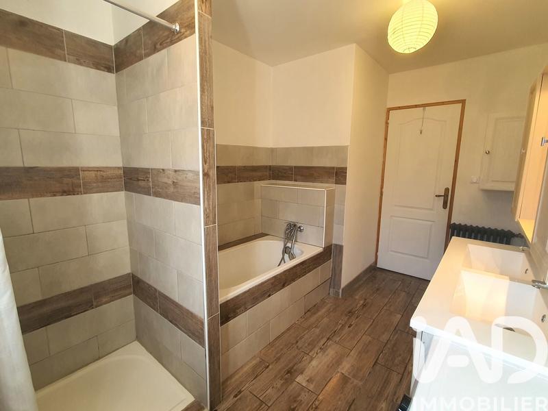 Maison - 104 m² - 4 pièces