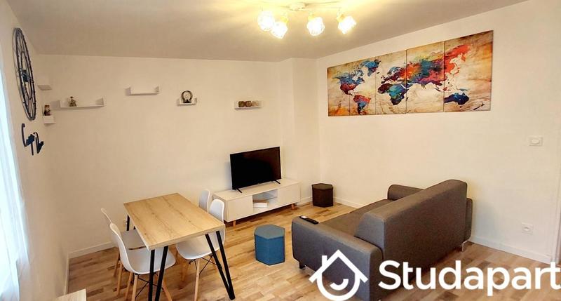 Chambre - 11 m² - 1 pièce