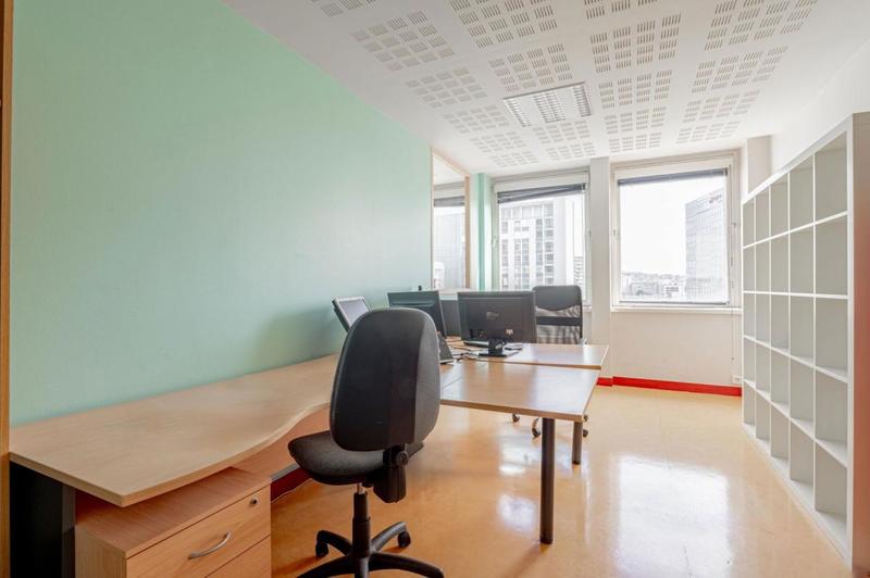 Bureau - 266 m² - 8 pièces